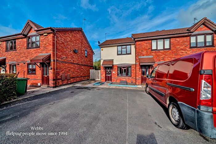 2 Bedroom End Of Terrace House For Sale In Turton Close, Walsall, WS3