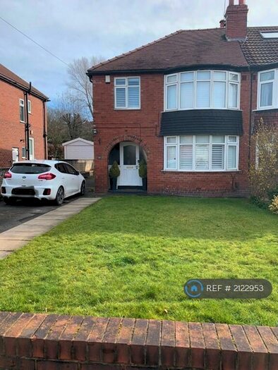 3 Bedroom Semi-Detached House To Rent In Wynford Terrace, Leeds, LS16