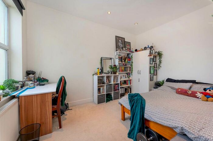 3 Bedroom House To Rent In Wells House Road, , North Acton, London, NW10