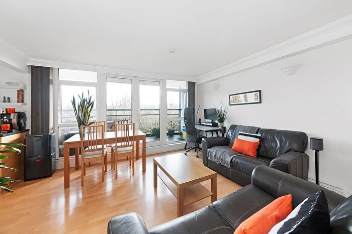 2 Bedroom Flat For Sale In Master Gunner Place, London, SE18
