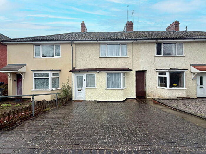 3 Bedroom Terraced House For Sale In Glastonbury Road, Birmingham, B14