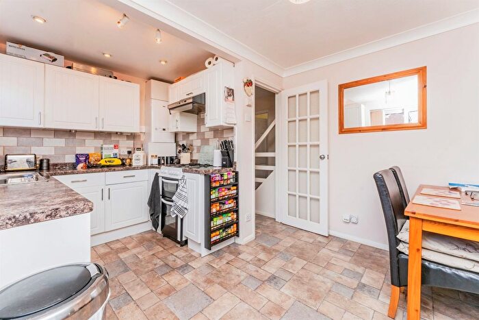 2 Bedroom Semi-Detached House For Sale In Blackfriars, Rushden, NN10