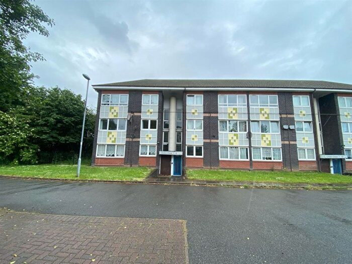 1 Bedroom Flat To Rent In Western Avenue, Bentley, WS2