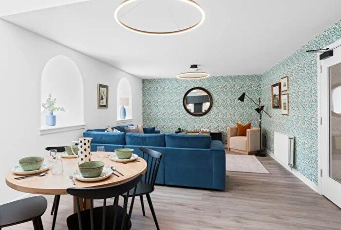 2 Bedroom Flat For Sale In / Dryden Street, Edinburgh, EH7