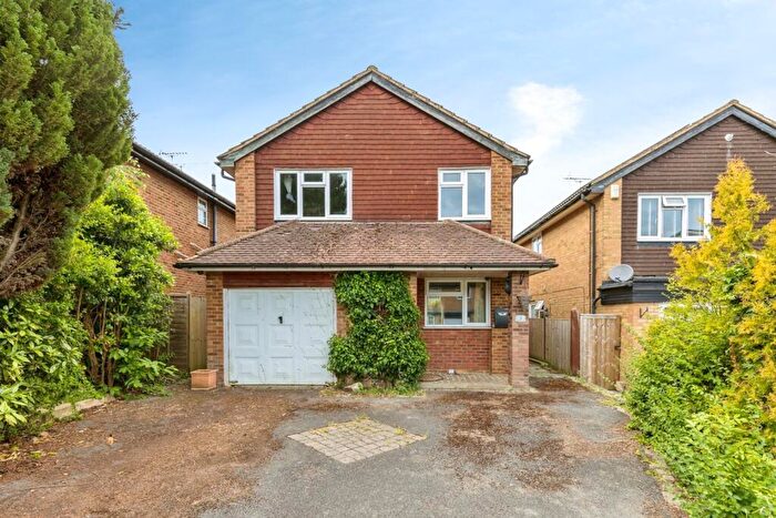 4 Bedroom Detached House For Sale In Payne Close, Crawley, West Sussex, RH10