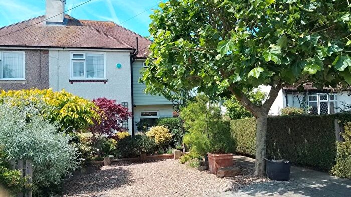 3 Bedroom Semi-Detached House For Sale In St. Swithins Road, Whitstable, Kent, CT5