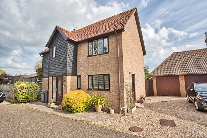 4 Bedroom Detached House To Rent In St Margarets Drive, Walmer, Deal, Kent, CT14
