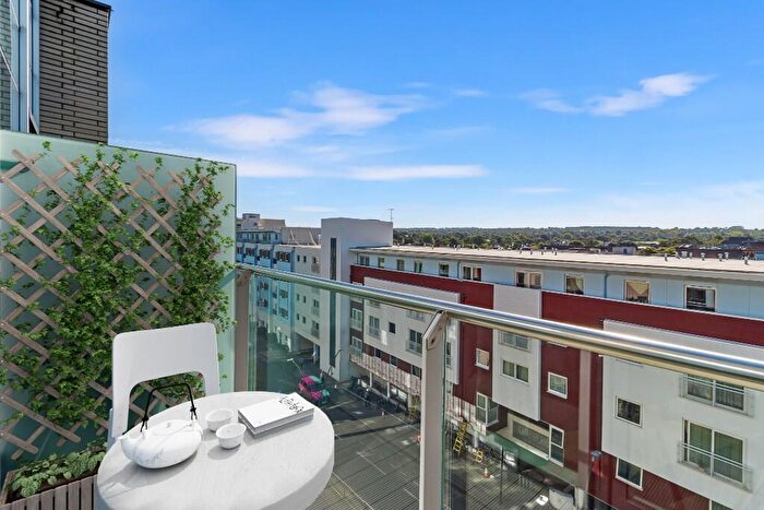 2 Bedroom Apartment To Rent In Station Approach, Epsom, Surrey, KT19