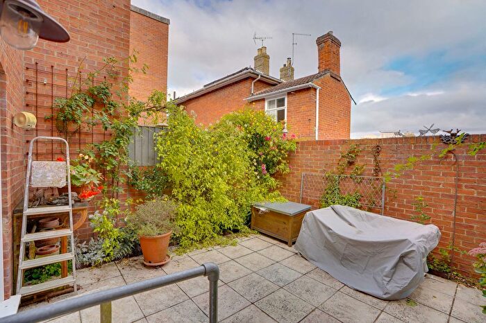 2 Bedroom Bungalow For Sale In St. James Lane, Bury St. Edmunds, IP33