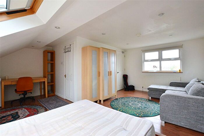 1 Bedroom Property To Rent In Burrage Road, London, SE18