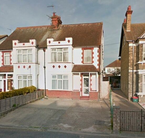 1 Bedroom Flat To Rent In Hayes Road, Clacton-On-Sea, CO15