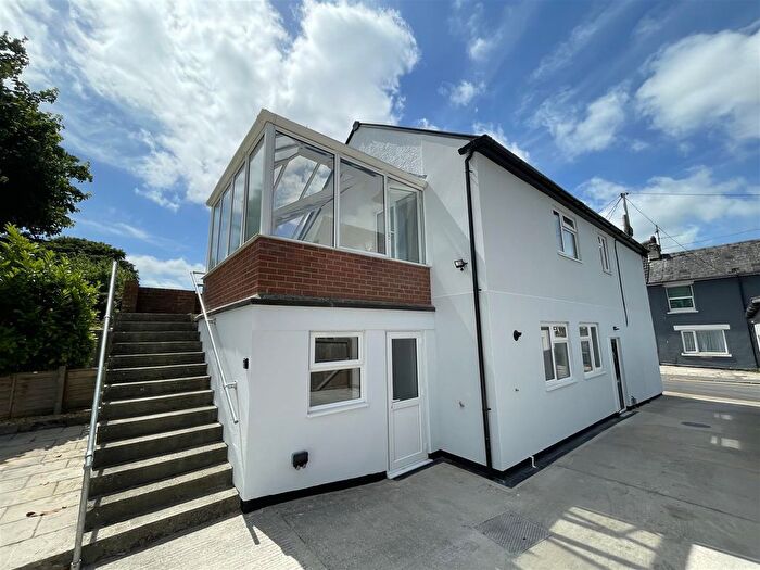 4 Bedroom Detached House To Rent In Marlborough Road, Wroughton, Swindon, SN4