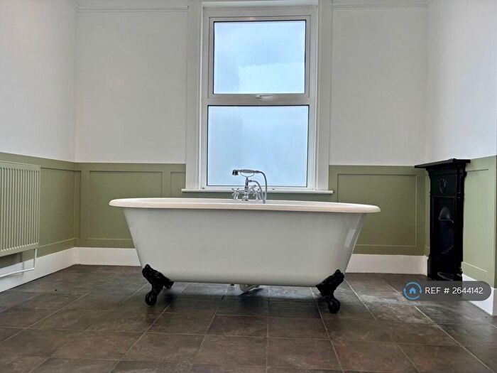 6 Bedroom Terraced House To Rent In Hollicondane Road, Ramsgate, CT11