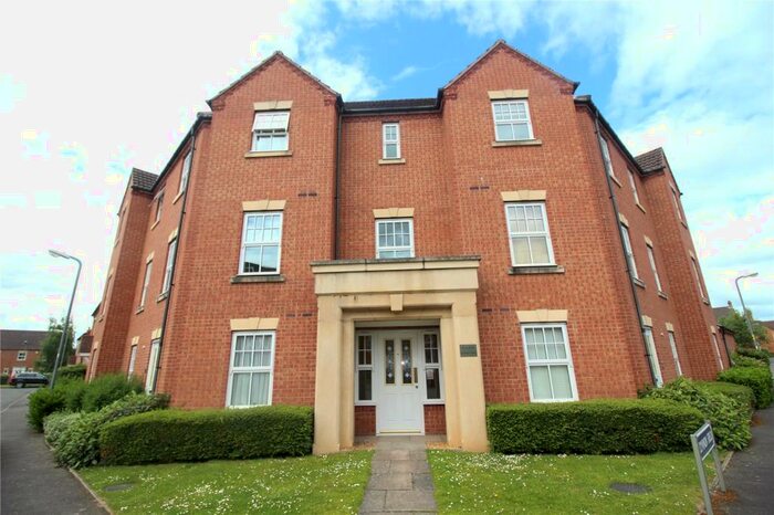 2 Bedroom Flat To Rent In Lynnon Field, Warwick, CV34