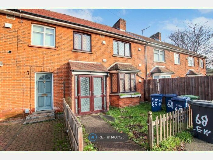 3 Bedroom Terraced House To Rent In Elizabeth Way, Cambridge, CB4