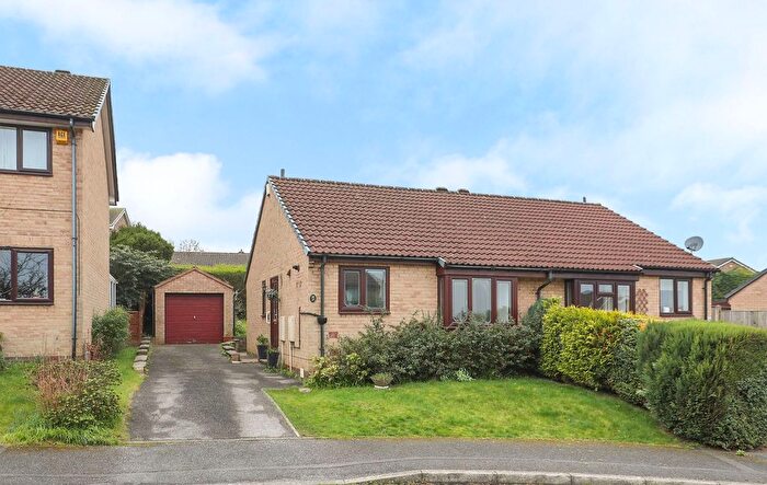 2 Bedroom Semi Detached Bungalow To Rent In Tunstall Green, Chesterfield, S40