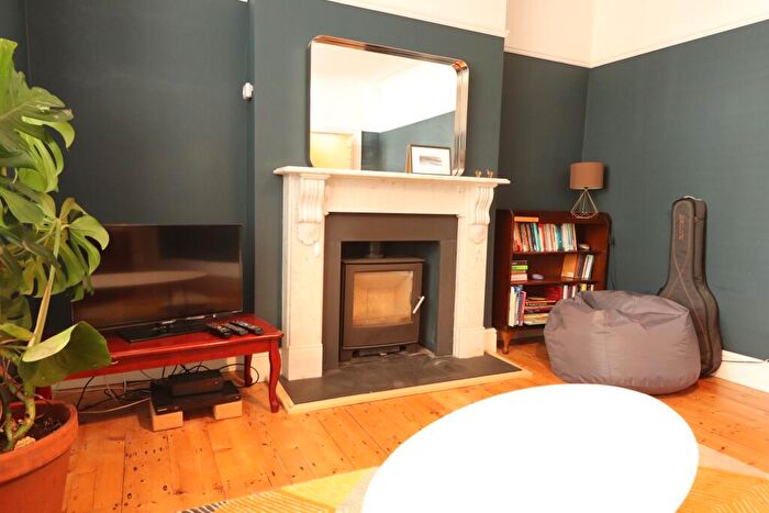 2 Bedroom Semi-Detached House To Rent In North Road, St. Andrews, Bristol, BS6