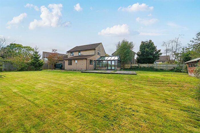 4 Bedroom Detached House For Sale In Meadowside, Mosterton, DT8