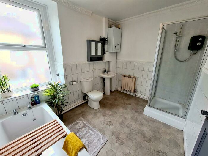 3 Bedroom Private Hall To Rent In Ridge Street, Lancaster, LA1