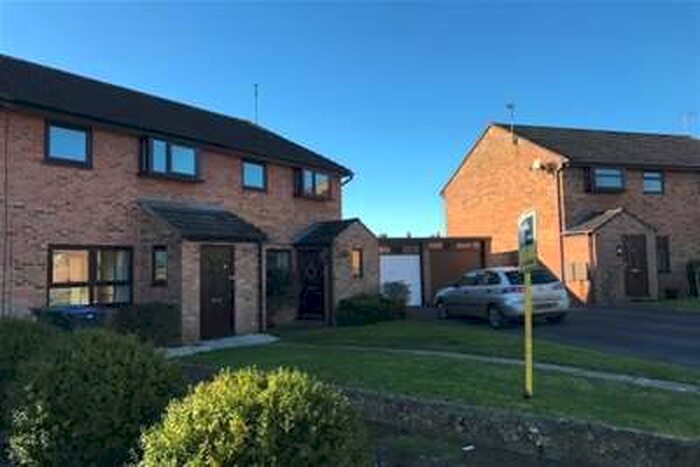 3 Bedroom House To Rent In Andrews Close, Chippenham, SN14