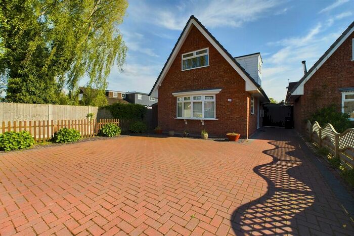 2 Bedroom Detached House For Sale In Park Road, Barton-under-Needwood, DE13
