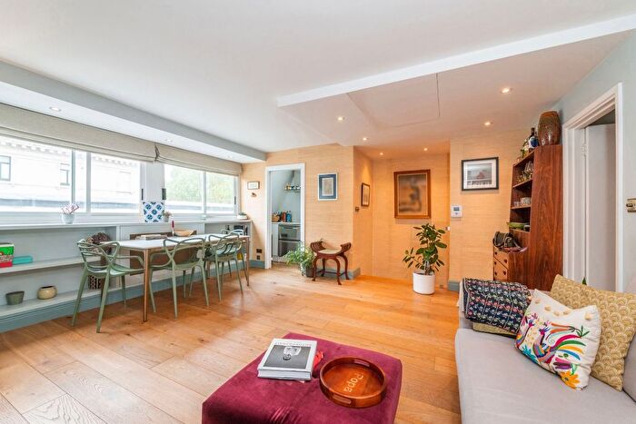 2 Bedroom Flat For Sale In Ennismore Gardens, London, SW7