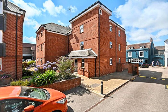 1 Bedroom Flat For Sale In Star Road, Eastbourne, BN21