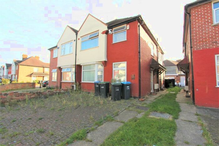 2 Bedroom Maisonette To Rent In Sandhurst Road, London, N9