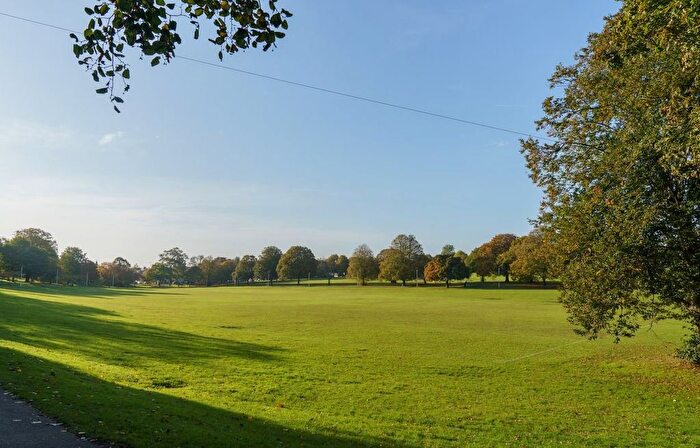 2 Bedroom Flat To Rent In Danesmead Terrace, Margate, Kent, CT9