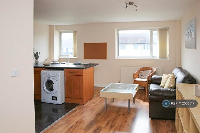 1 Bedroom Flat To Rent In Lambeth Court, Beeston, Nottingham, NG9