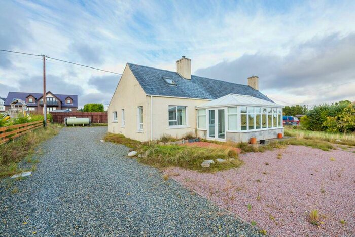 4 Bedroom Detached House For Sale In Rhu View Newmarket, Isle Of Lewis, HS2