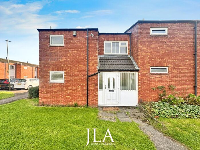 3 Bedroom Terraced House To Rent In Langley Walk, Leicester, LE4