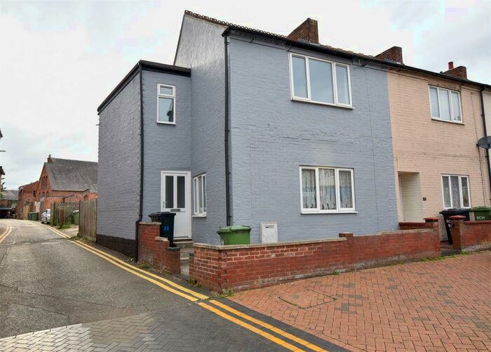 3 Bedroom End Of Terrace House To Rent In Cannon Street, Wellingborough, NN8