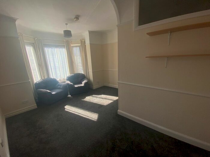 1 Bedroom Flat To Rent In Gladys Avenue, Portsmouth, PO2