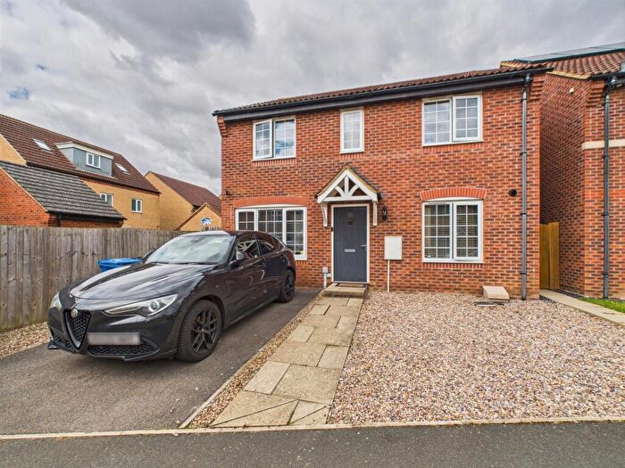 4 Bedroom Detached House To Rent In Slipton Road, Burton Latimer, NN15