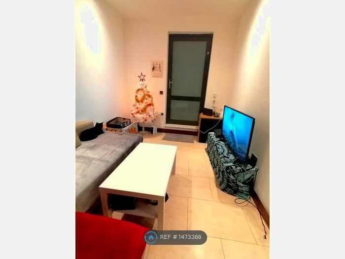 1 Bedroom Flat To Rent In Town House, Marylebone, NW1