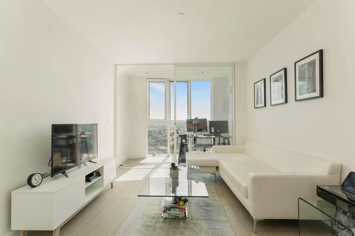 1 Bedroom Flat To Rent In Sky Gardens, Wandsworth Road, Nine Elms, SW8