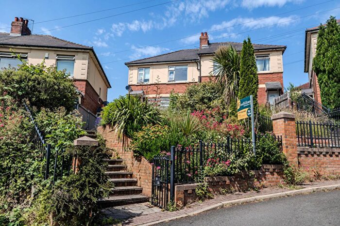 2 Bedroom Flat For Sale In The Oval, Walker, Newcastle Upon Tyne, NE6