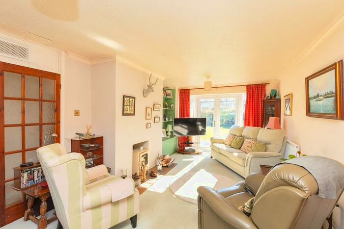4 Bedroom Detached House For Sale In Beechwood Avenue, Aylmerton, Norwich, Norfolk, NR11