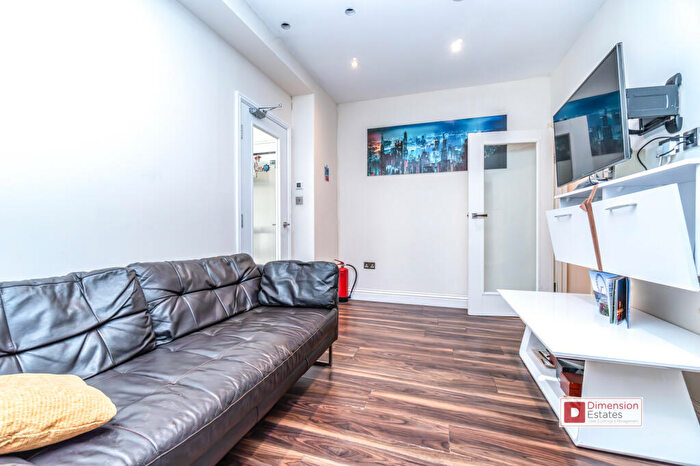 4 Bedroom Terraced House To Rent In Manchester Grove, London, E14