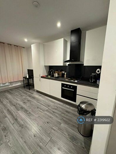 1 Bedroom Flat To Rent In Cube House, Stoke Mandeville, Aylesbury, HP22