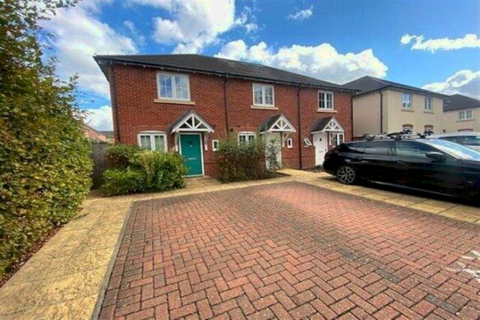 2 Bedroom End Of Terrace House To Rent In Copper Close, Eastleigh, SO50