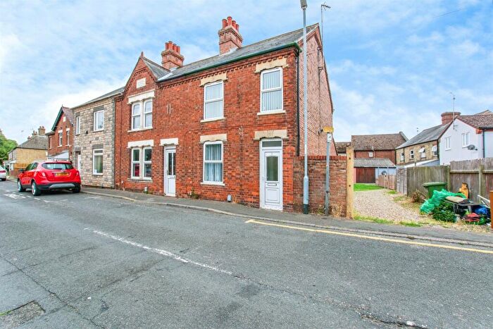 2 Bedroom End Of Terrace House For Sale In Church Road, Wisbech, PE13
