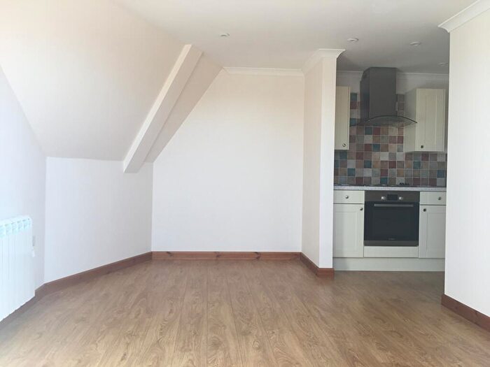 2 Bedroom Flat To Rent In Truro Road, St Austell, PL25