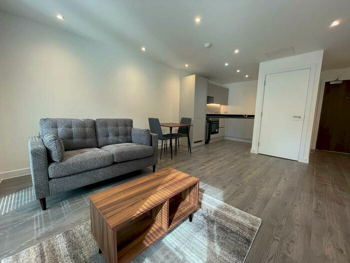 1 Bedroom Apartment To Rent In Alexandra Park, LS4