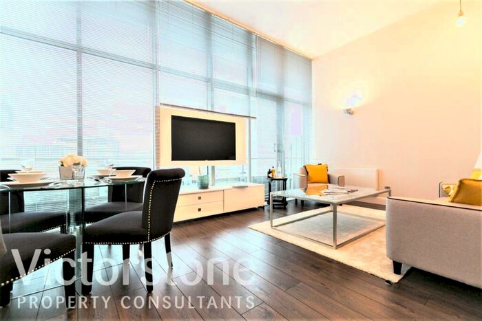 1 Bedroom Penthouse To Rent In Lawrence House, City Road, Clerkenwell, London, EC1V