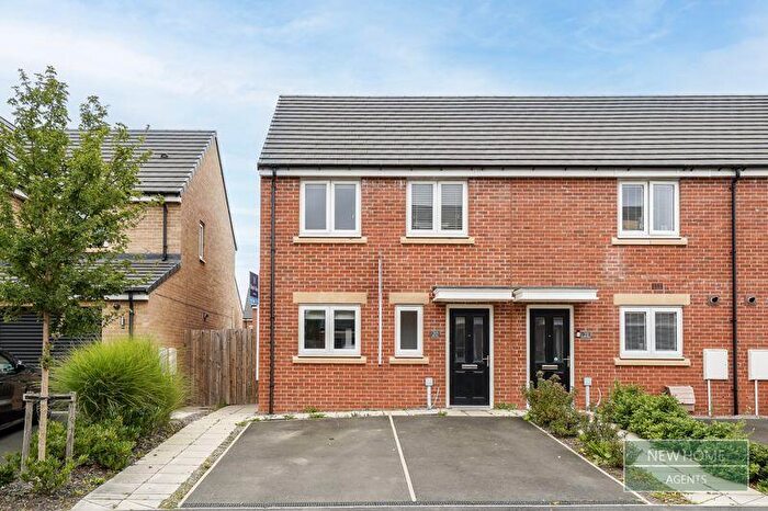 3 Bedroom End Of Terrace House For Sale In Rother Close, Gateshead, Hebburn, NE31