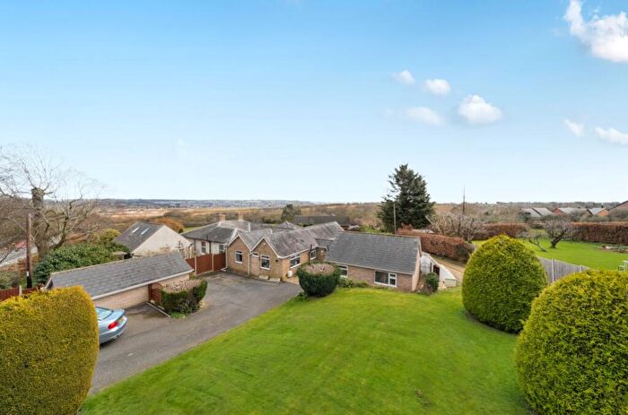 4 Bedroom Semi-Detached Bungalow For Sale In Belton Lane, Great Gonerby, NG31