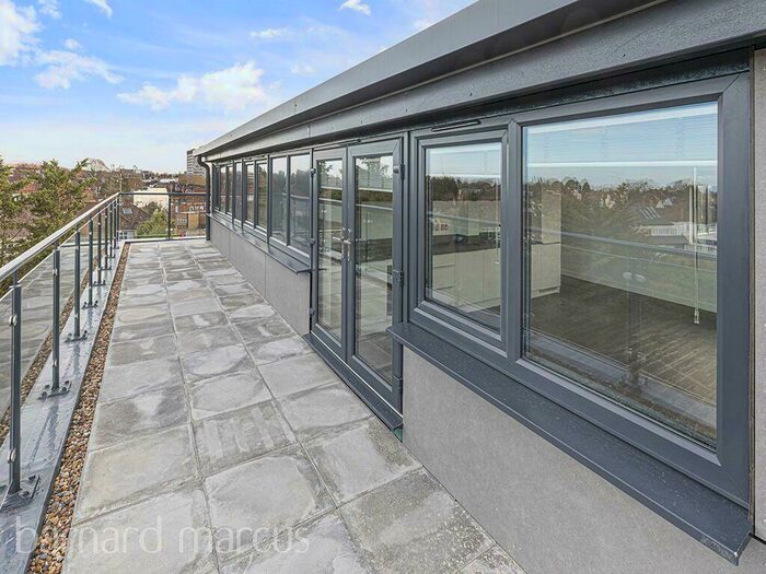 3 Bedroom Penthouse To Rent In - High Road, London, N20