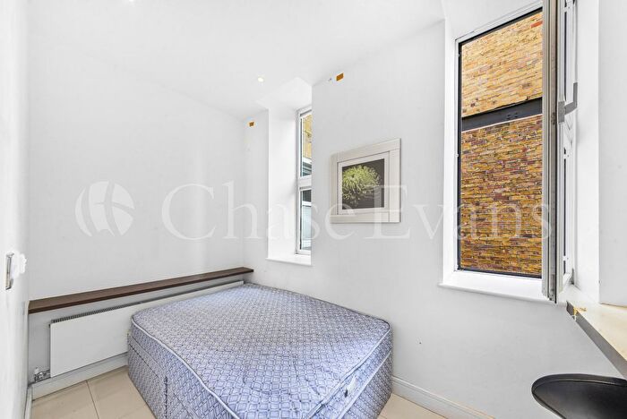 1 Bedroom Flat To Rent In Judd Street, Camden, London, WC1H
